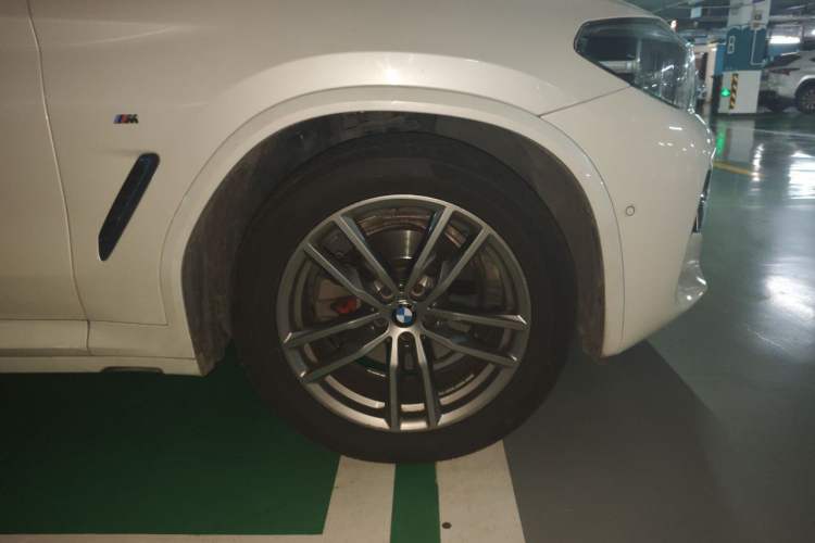 Used BMW X3 2020 xDrive28i M Sport Package Right Front Wheel Hub
