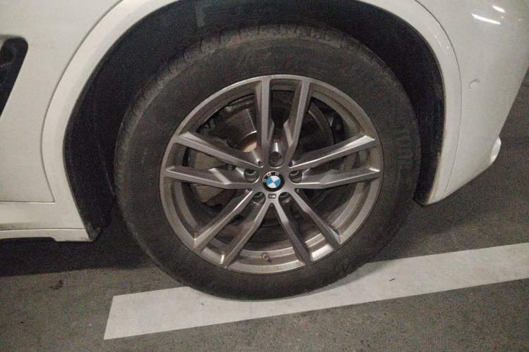 Used BMW X3 2020 xDrive28i M Sport Package Right Front Wheel Hub
