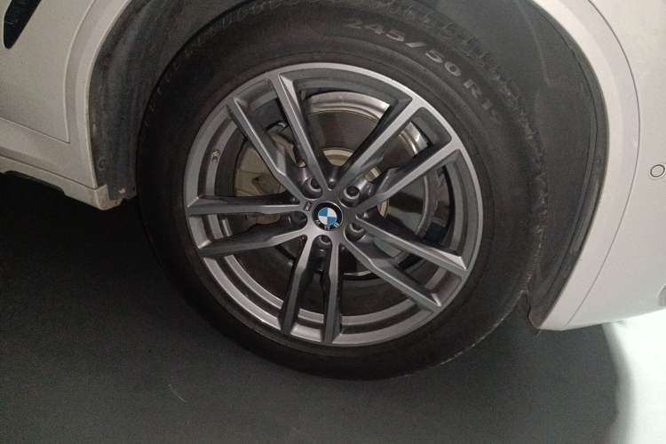 Used BMW X3 2020 xDrive28i M Sport Package Right Front Wheel Hub
