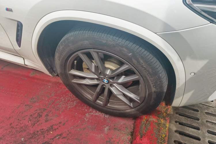 Used BMW X3 2020 xDrive28i M Sport Package Right Front Wheel Hub