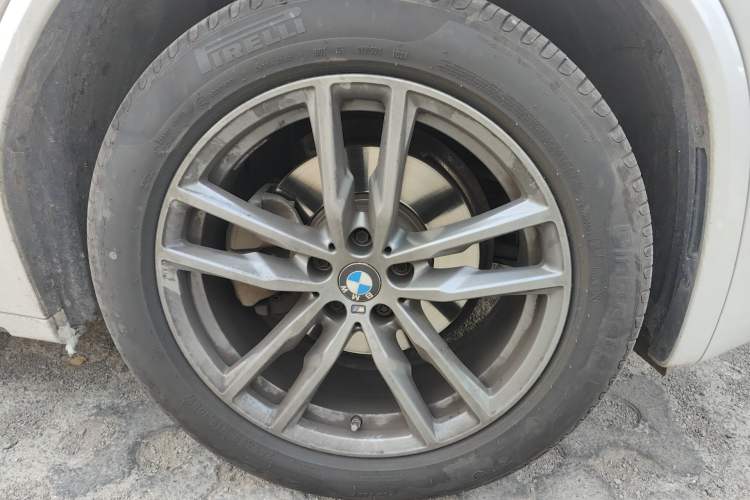 Used BMW X3 2020 xDrive28i M Sport Package Right Front Wheel Hub