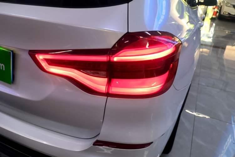 Used BMW X3 2020 xDrive28i Luxury Package Right Rear Taillight