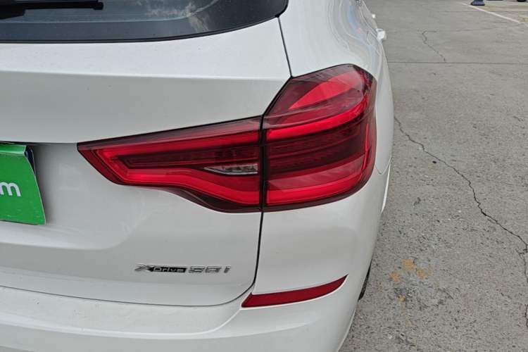 Used BMW X3 2020 xDrive30i Luxury Model with M Sport Package Right Rear Taillight