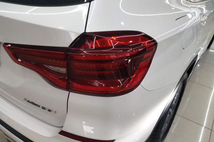 Used BMW X3 2020 xDrive28i Luxury Package Right Rear Taillight