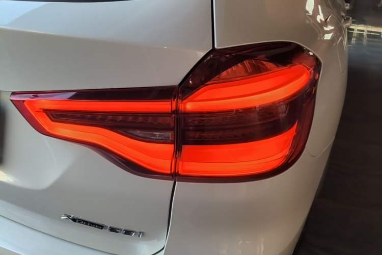 Used BMW X3 2020 xDrive28i Luxury Package Right Rear Taillight