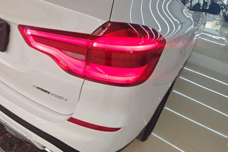 Used BMW X3 2020 xDrive28i Luxury Package Right Rear Taillight