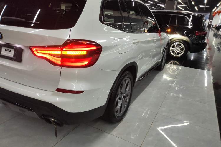 Used BMW X3 2020 xDrive28i Luxury Package Right Rear Taillight