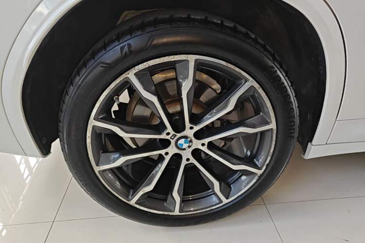 Used BMW X3 2020 xDrive30i Luxury Model with M Sport Package Right Rear Wheel Hub