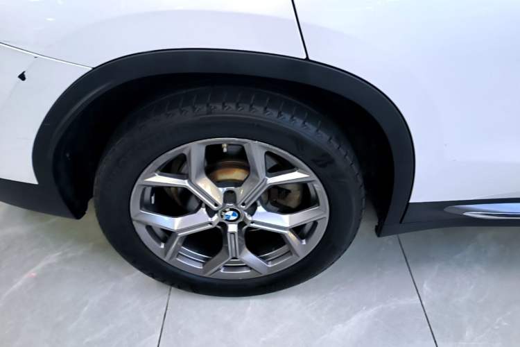 Used BMW X3 2020 xDrive28i Luxury Package Right Rear Wheel Hub