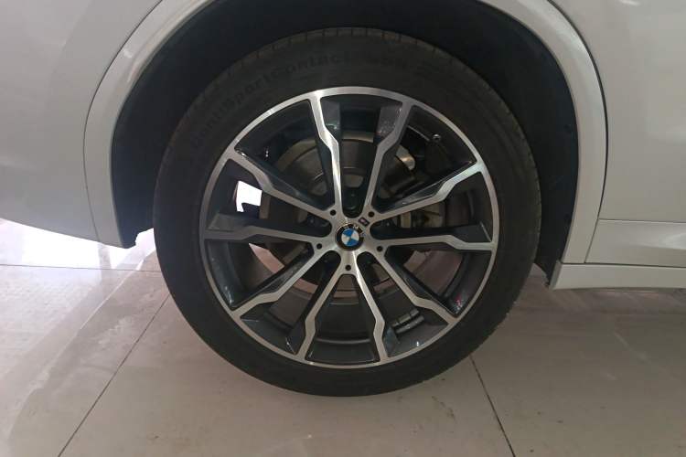 Used BMW X3 2020 xDrive30i Luxury Model with M Sport Package Right Rear Wheel Hub