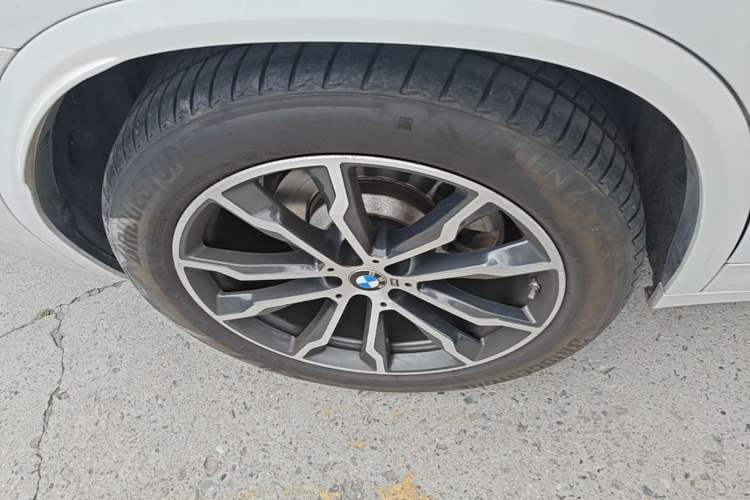 Used BMW X3 2020 xDrive30i Luxury Model with M Sport Package Right Rear Wheel Hub