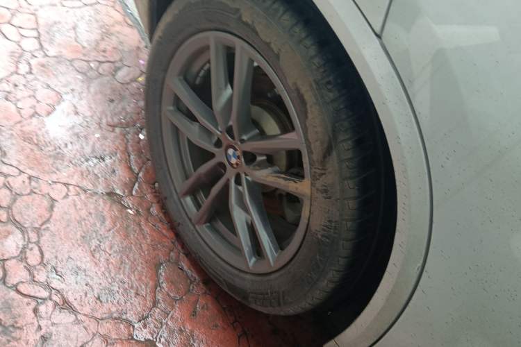 Used BMW X3 2020 xDrive28i M Sport Package Right Rear Wheel Hub