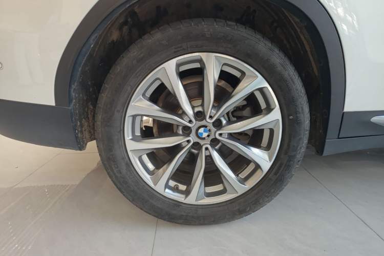 Used BMW X3 2020 xDrive25i Luxury Package Right Rear Wheel Hub