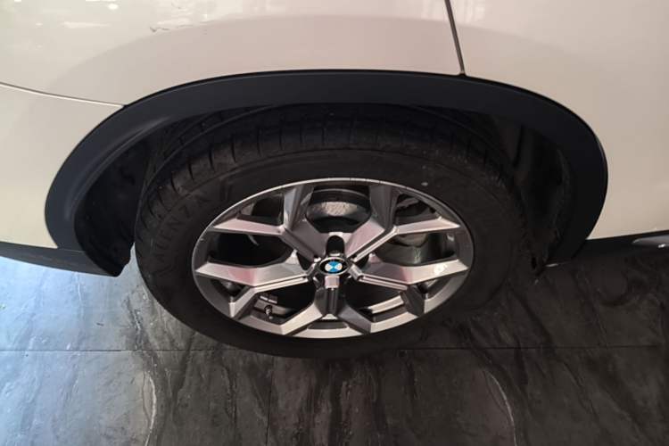 Used BMW X3 2020 xDrive28i Luxury Package Right Rear Wheel Hub