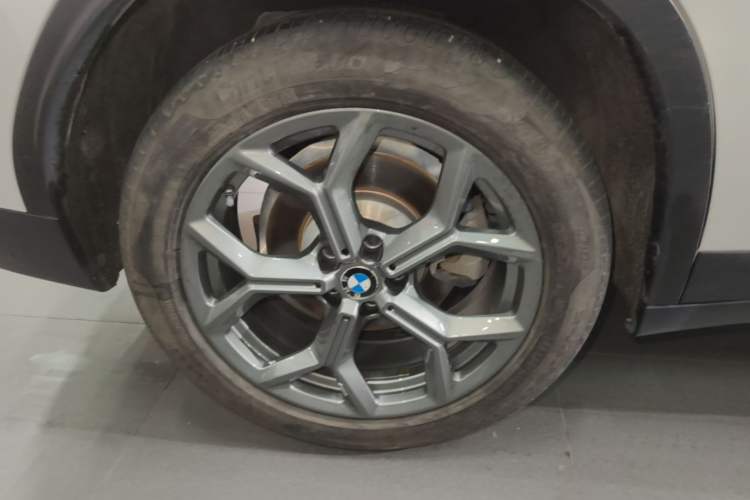 Used BMW X3 2020 xDrive28i Luxury Package Right Rear Wheel Hub