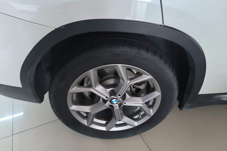 Used BMW X3 2020 xDrive28i Luxury Package Right Rear Wheel Hub