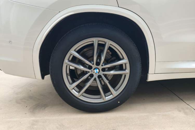 Used BMW X3 2020 xDrive28i M Sport Package Right Rear Wheel Hub