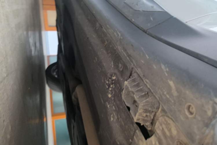 Used BMW X3 2020 xDrive25i Luxury Package Right Side Sill