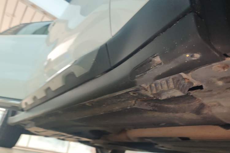 Used BMW X3 2020 xDrive28i Luxury Package Right Side Sill