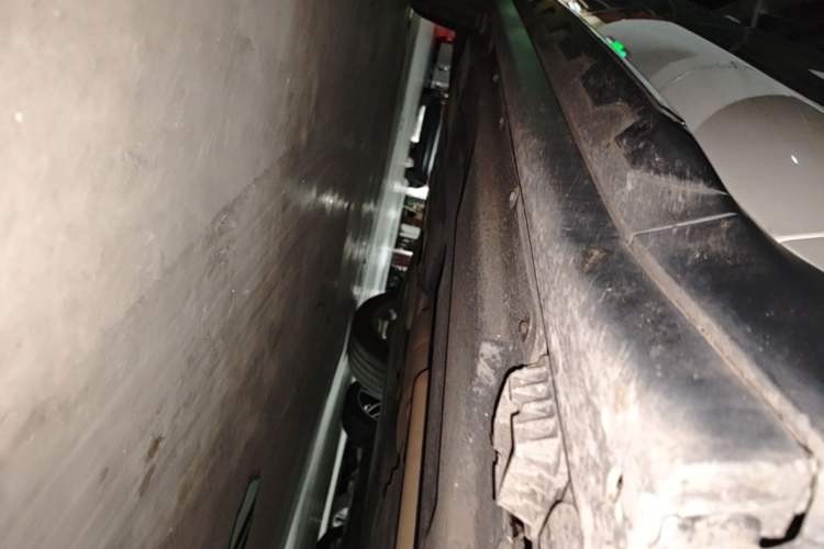 Used BMW X3 2020 xDrive25i Luxury Package Right Side Sill