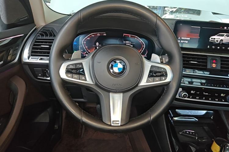 Used BMW X3 2020 xDrive30i Luxury Model with M Sport Package Steering Wheel