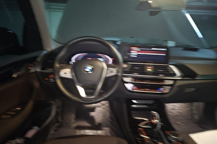 Used BMW X3 2020 xDrive25i Luxury Package Steering Wheel