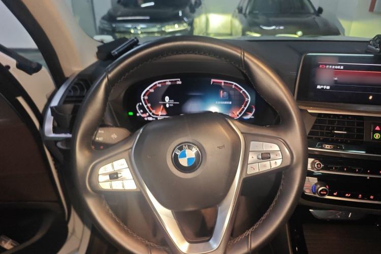 Used BMW X3 2020 xDrive28i Luxury Package Steering Wheel