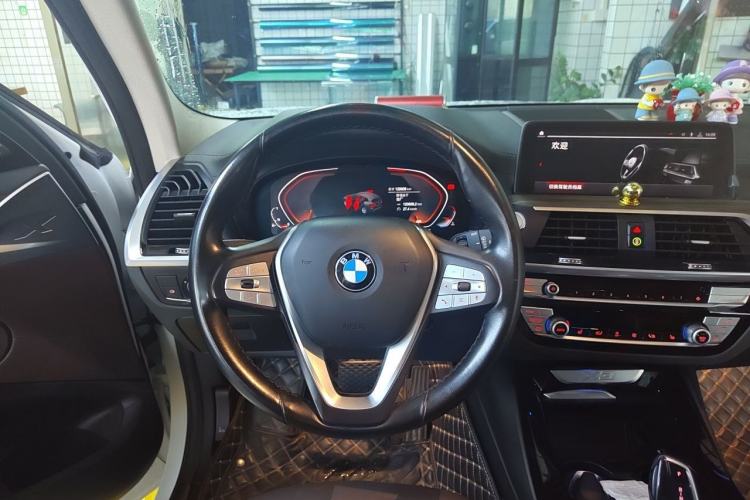 Used BMW X3 2020 xDrive28i Luxury Package Steering Wheel