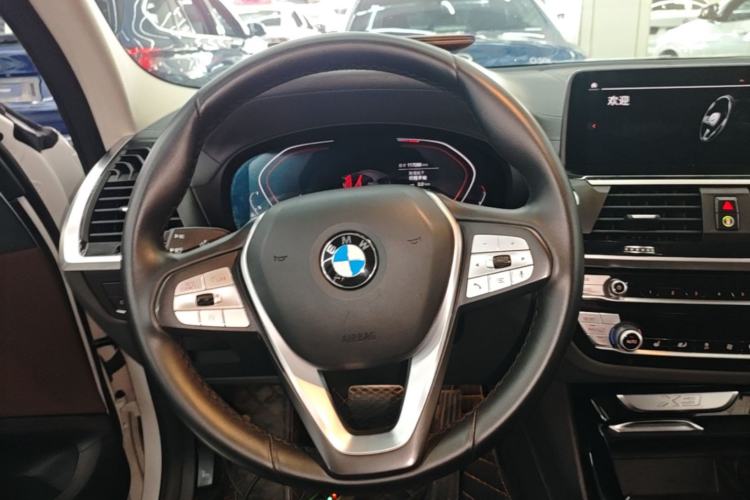 Used BMW X3 2020 xDrive25i Luxury Package Steering Wheel
