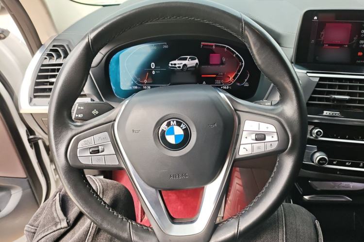 Used BMW X3 2020 xDrive25i Luxury Package Steering Wheel
