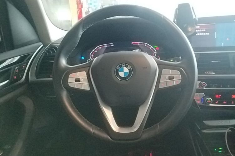Used BMW X3 2020 xDrive25i Luxury Package Steering Wheel