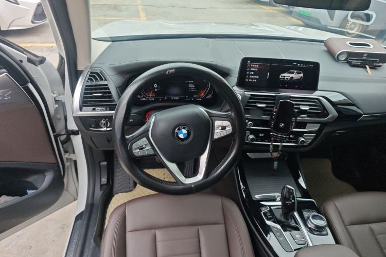 Used BMW X3 2020 xDrive25i Luxury Package Steering Wheel