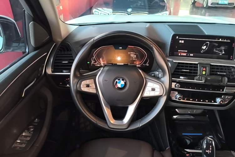 Used BMW X3 2020 xDrive28i Luxury Package Steering Wheel