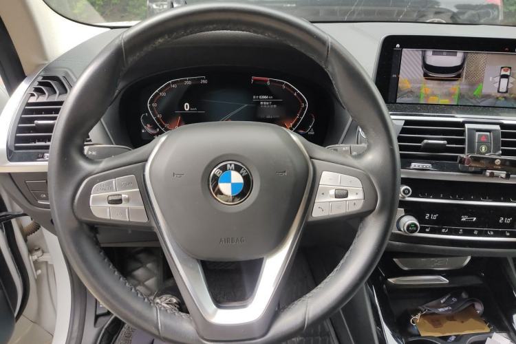 Used BMW X3 2020 xDrive25i Luxury Package Steering Wheel