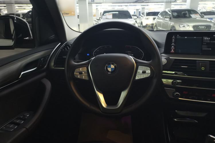Used BMW X3 2020 xDrive28i Luxury Package Steering Wheel