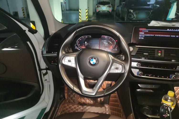 Used BMW X3 2020 xDrive25i Luxury Package Steering Wheel