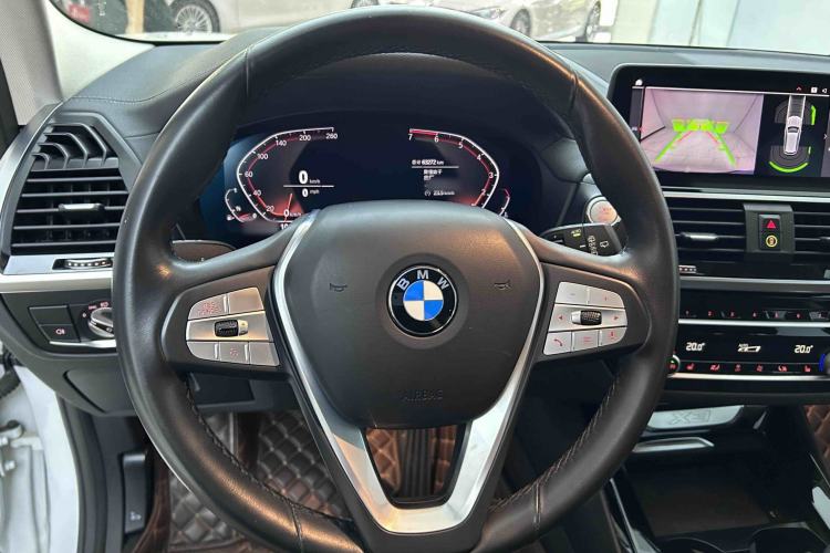 Used BMW X3 2020 xDrive25i Luxury Package Steering Wheel