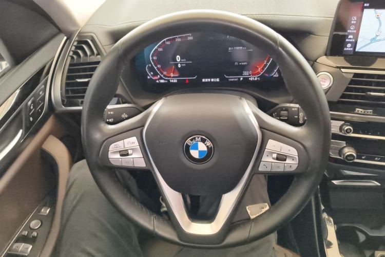 Used BMW X3 2020 xDrive25i Luxury Package Steering Wheel