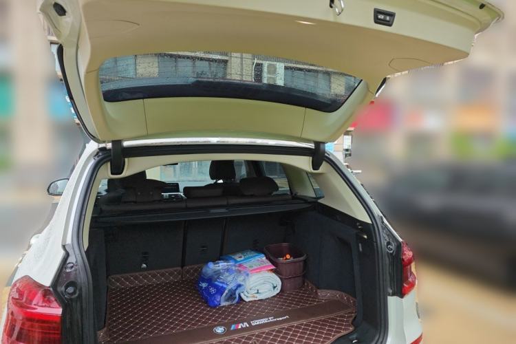 Used BMW X3 2020 xDrive25i Luxury Package Trunk