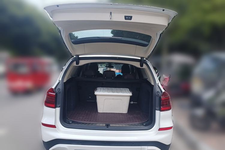 Used BMW X3 2020 xDrive28i Luxury Package Trunk