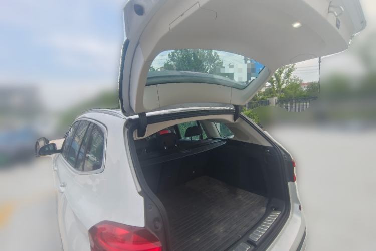 Used BMW X3 2020 xDrive28i Luxury Package Trunk