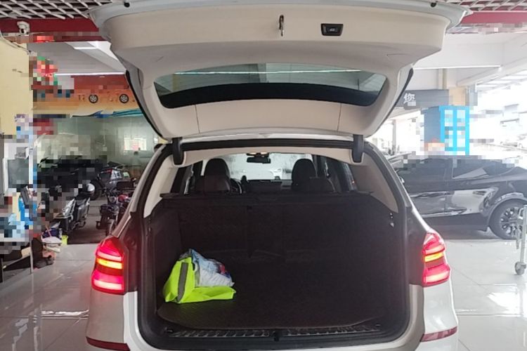 Used BMW X3 2020 xDrive25i Luxury Package Trunk
