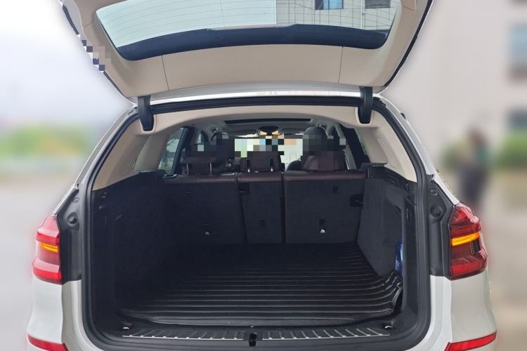 Used BMW X3 2020 xDrive28i Luxury Package Trunk