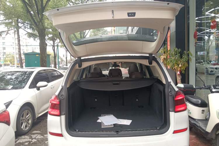 Used BMW X3 2020 xDrive28i M Sport Package Trunk