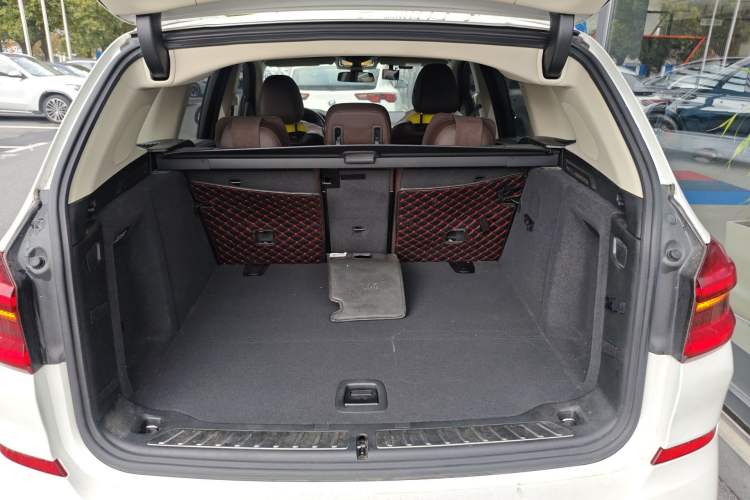 Used BMW X3 2020 xDrive28i M Sport Package Trunk