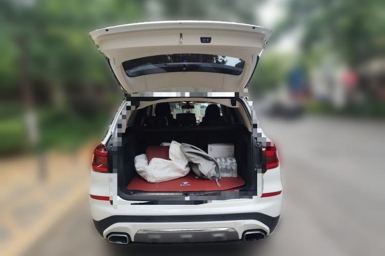 Used BMW X3 2020 xDrive28i Luxury Package Trunk