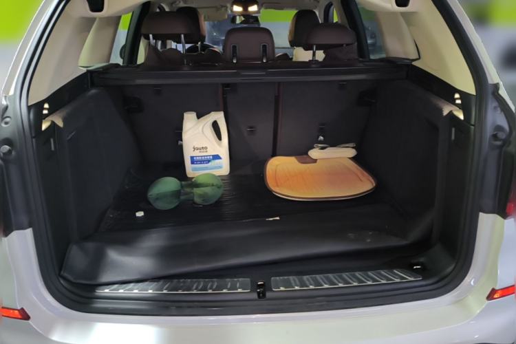 Used BMW X3 2020 xDrive28i Luxury Package Trunk