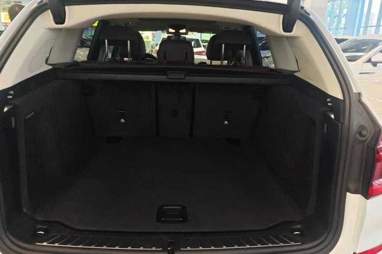Used BMW X3 2020 xDrive28i M Sport Package Trunk