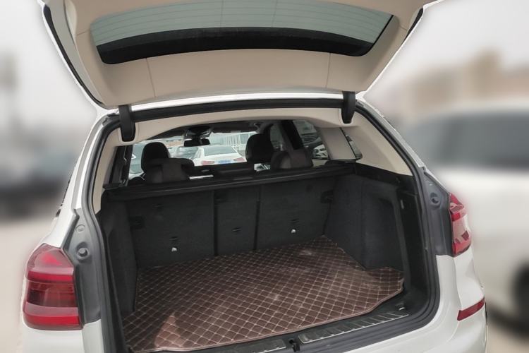 Used BMW X3 2020 xDrive28i Luxury Package Trunk