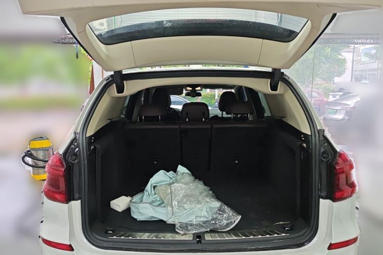 Used BMW X3 2020 xDrive28i Luxury Package Trunk
